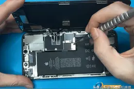 听说你的苹果手机电池不耐用了？苹果手机想要换电池的看过来图片