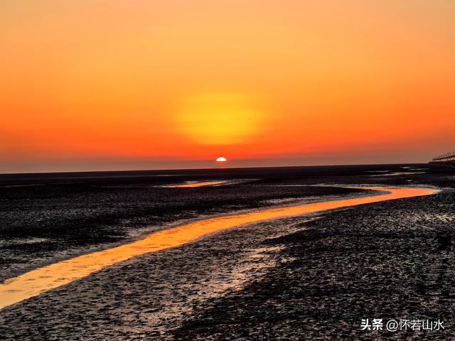 2025辽宁赏秋之旅日记(5)——从本溪前往盘锦 游览红海滩景观