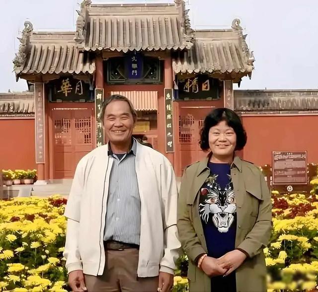 朱婷与香港富商恋爱了吗？“细品名人”采访朱婷的父亲有了答案