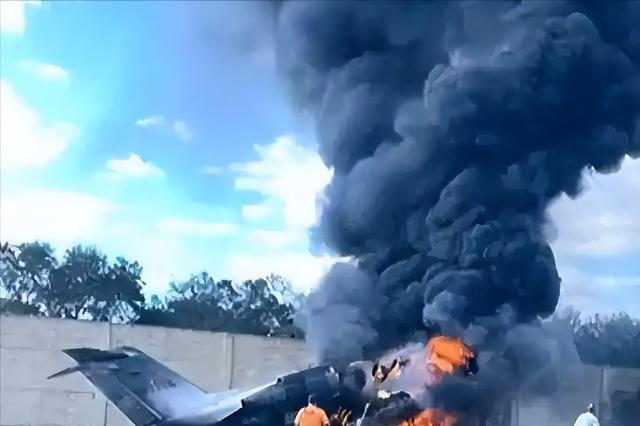 美波音货机坠毁，现场浓烟滚滚；美政府关门35天酿成了航空悲剧？