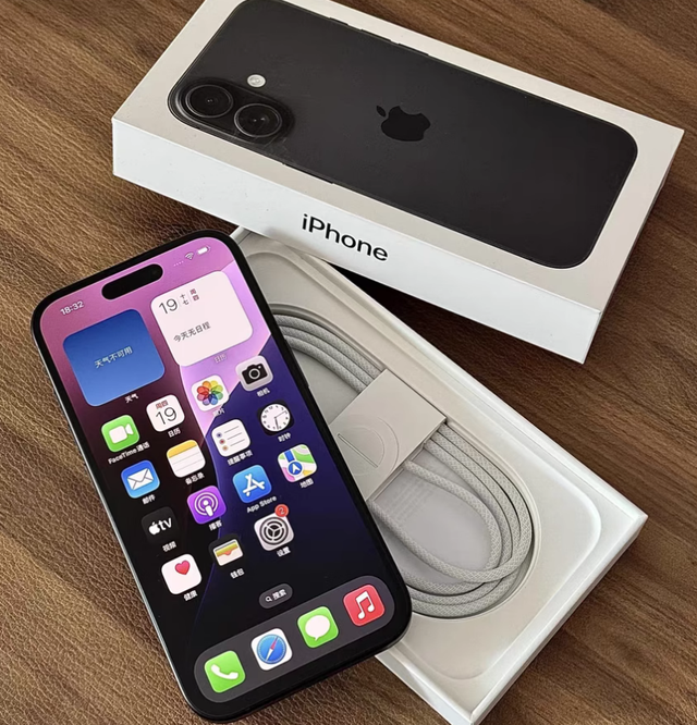 iPhone选机暴雷指南！这8个坑踩了直接血亏！附避坑地图+机型推荐