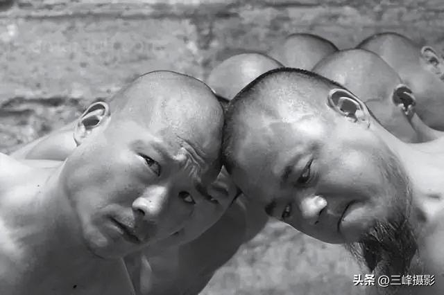 外国人凭借这组少林寺的照片，获得了世界摄影比赛一等奖