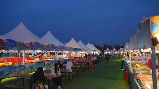 夜幕乐章：街头音乐会奏响幸福旋律——“潮流向北 春城焕新”报业主流媒体看长春青春蝶变系列报道之二