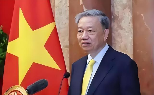 中越刚定下车同轨，只有中国能搞定的南北高铁，越南要拱手让人？