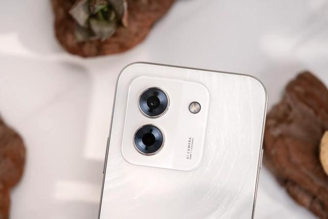 优雅之下,坚韧之上:WIKO X70岩脉白图赏,见证“昆仑”硬核