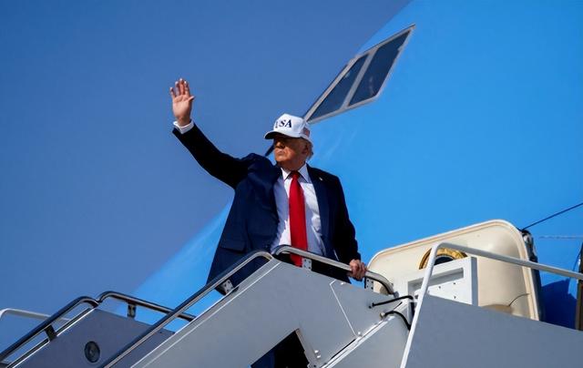 特朗普果然出尔反尔！中方刚采购200万吨大豆，美国代表转身就通告全球，必须缩减对华贸易