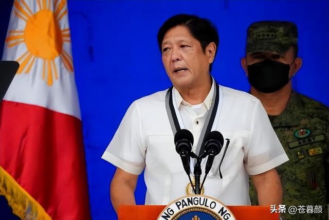 趴在中国仁爱礁9000多天的菲律宾军舰，如今已经再也拖不走了！