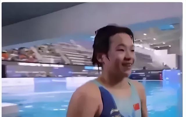 全红婵正式回归亮相！身材高挑颜值抢眼，留长发后判若两人