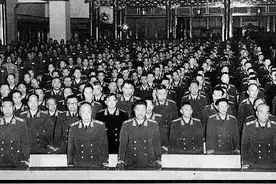 1955年解放军首次统一评定的 “军队级别”概况图片