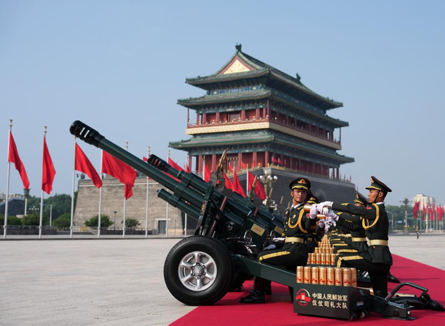菲开首枪后，第2个攻击中国阅兵的国家出现，5万吨油菜籽白买了？