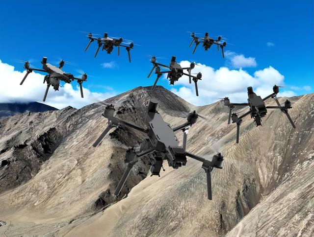 中美差距那么大？张召忠：美国就算一动不动，中国20年也追不上！