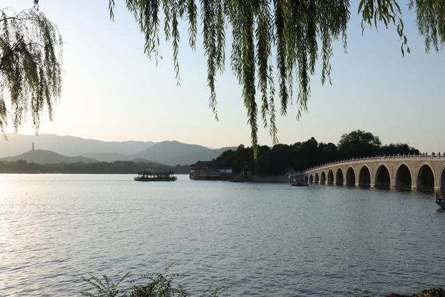 “青山依旧在，几度夕阳红”的北京香山
