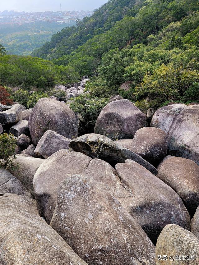 厦门东坪山脉十二谷吟
