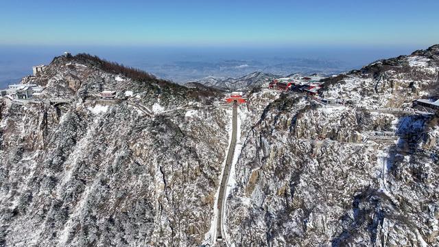 雪后泰山，仙境再现