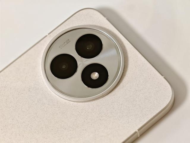 REDMI K80至尊版评测：从性能到体验的“大满贯”答卷