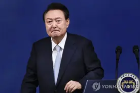 尹锡悦躲过了初一，躲得过十五吗？丨直新闻快评图片