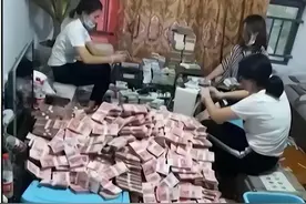 内蒙一男子穿破衣开破车，家中藏2亿现金，警方上门揭开他真面目图片