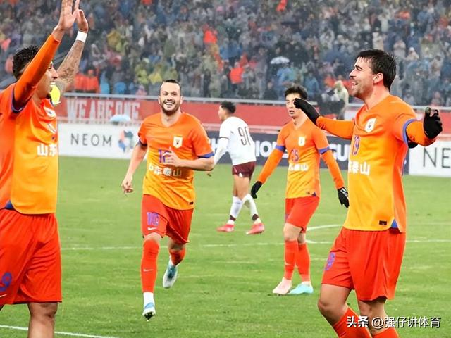 今日12月9日凌晨，中超传来山东泰山、莱昂纳多、北京国安消息