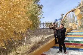 南疆这个沙漠村建起景区之后图片