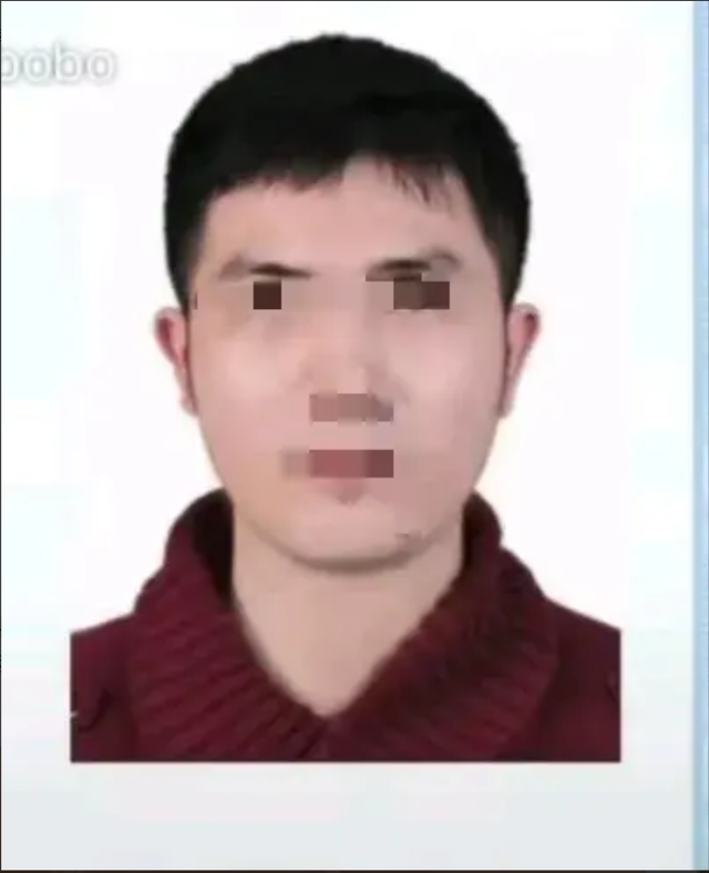 女子看脖子脱裤检查？遭医生手插私处！卫健局回应！评论区很奇怪