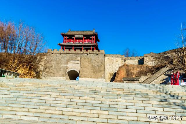 枯寂与荣华,辽宁丹东虎山长城的冬夏对话