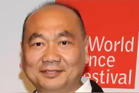 特斯拉幕后的“华人老板”，仅次于马斯克，个人身价高达535亿图片