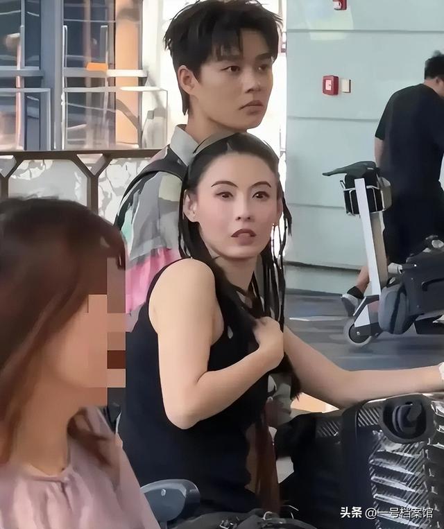 外表是仙女，私下是“老烟鬼”的几位女星，刘亦菲太令人意外了