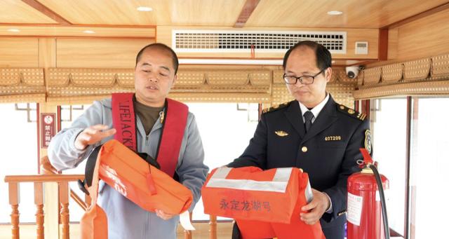 马踏春潮福满龙湖 永定水经济春节开门红