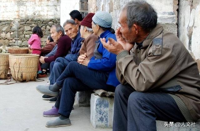 中国将迎人口死亡高峰！22年1041万，23年1100万，去年死亡多少？