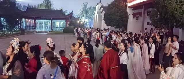 免费！速冲！今晚穿越唐宋！