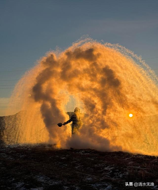 哈尔滨有趟慢火车直达漠河，1200公里17小时，被称为最美雪国列车