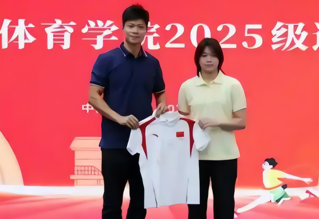 全红婵回家跨年仅几天，令人担心的事发生，郭晶晶的话说对了