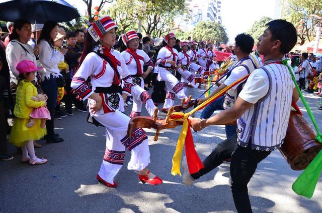 带着孙女去旅行（169）云南石林县印