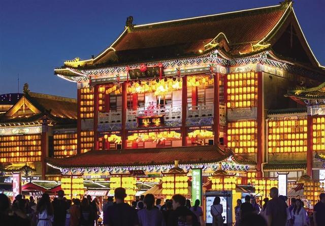呼和浩特：暑期文旅热 烟火气正浓——塞上老街旅游休闲街区成热门打卡地