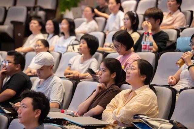不会用AI？南山人工智能应用实操训练营带你从0到1上手