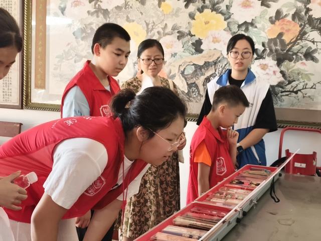 深圳南山街道开展“健行古村，‘毒’止步”禁毒宣传活动