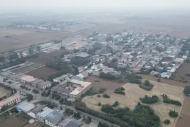 河南有个百年“社火村”，连续两年卖出“小目标”图片