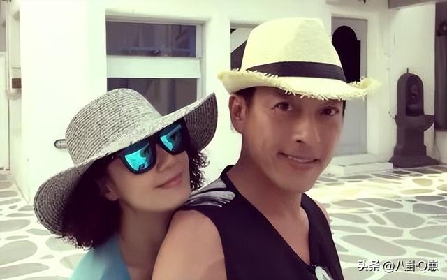 夫妻俩为了不变老，坚持31年不吃肉不生子，如今59岁近照太尴尬