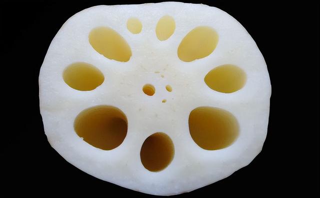 九顿天窗悲剧：2人潜水遇难，两年后中国潜水第一人也在此长眠