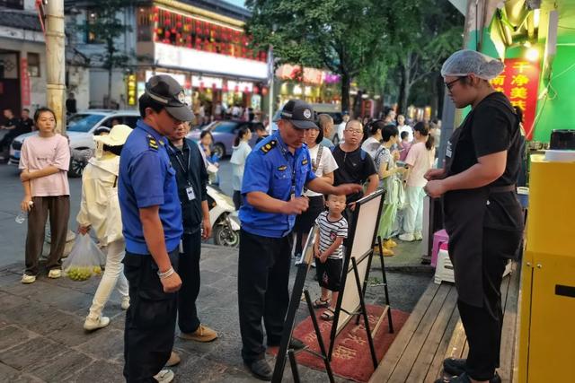 生活｜大理古城焕新记：多部门联动整治，让古城更有序、更舒心！