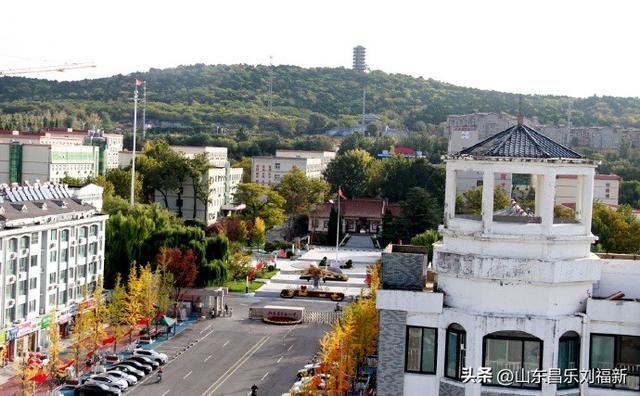 蓝天白云·径去西城拍片