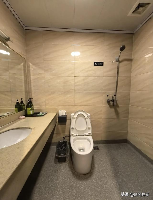 自驾新疆22天，住宿总花费6022元，我都住了哪些酒店，经验分享