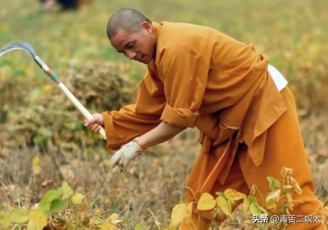 善恶到头终有报！少林寺新住持刚上任两天，恶心的一幕就出现了