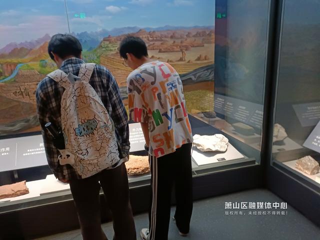 国庆假期 地质博物馆里的研学热