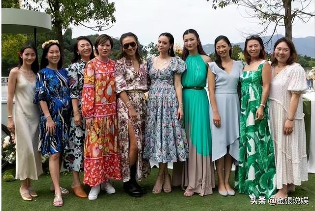 霍震霆没想到	，44岁儿媳郭晶晶再次官宣喜讯，让整个阔太圈沉默了