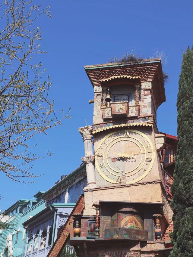 一座绝美免签国，直飞落地，消费低，交通便利，机场公交直达市区