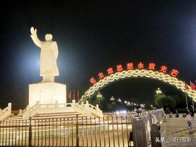 “乌托邦式”南街村的红色印记