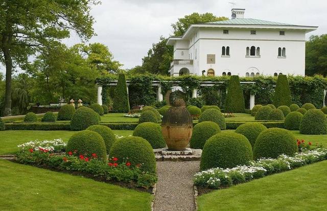 全球最富有王室的豪华住宅大揭秘