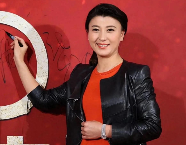 闫学晶风波终于落幕	，6个男人惨遭牵连，儿媳与继女最不好过