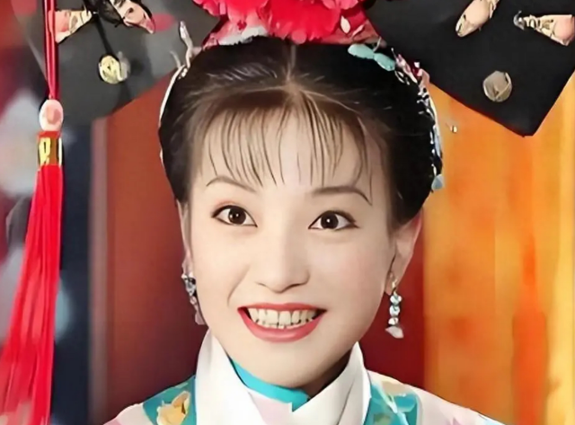 三重身份全崩盘	，赵薇看似走投无路，没想到她还有另一条后路